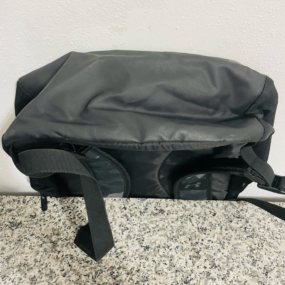 Under Armour Black and Gray Camo Backpack - Picture 10 of 10